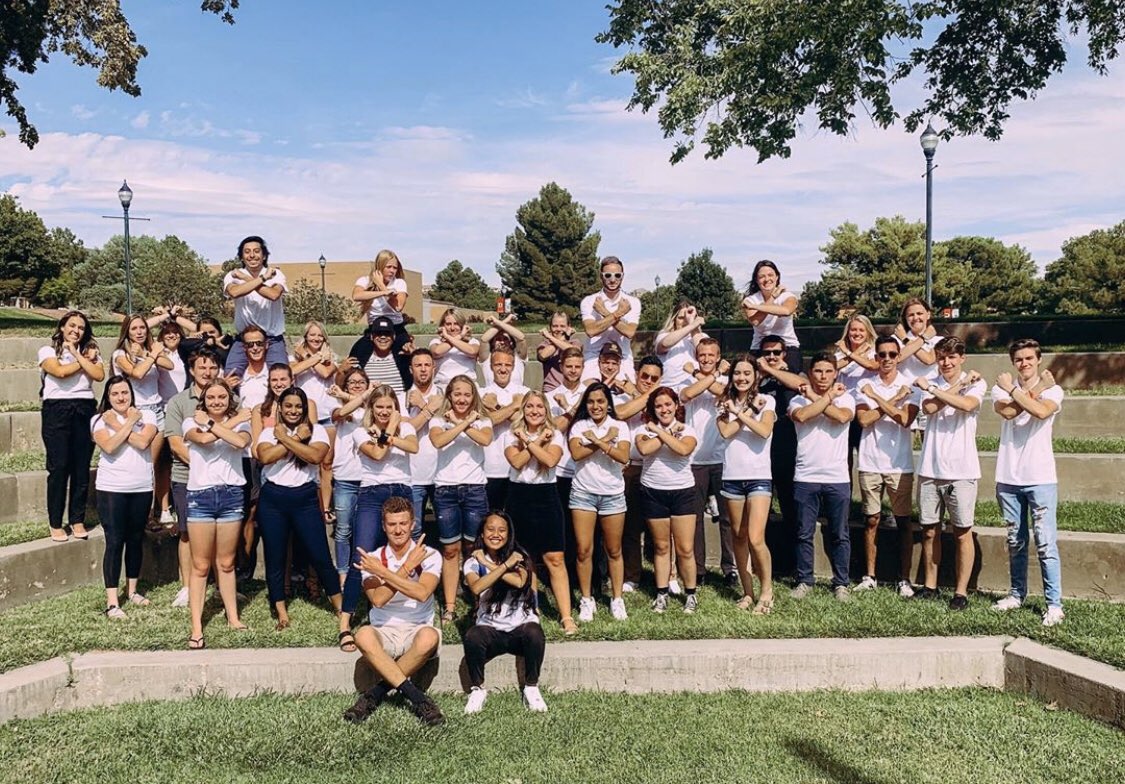 utahtechstudent's tweet image. DSUSA is an amazing resume booster, offers long lasting relationships, leadership skills, and much more! Applications close TOMORROW! Apply now at bit.ly/applydsusa2021 #thedixielife #fleXtheX