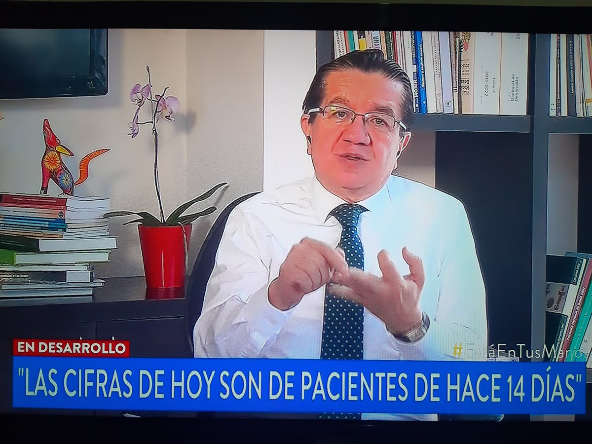 juancarvidu's tweet photo. ¡QUE TAL ESTO!
Las contradicciones del Ministro @MinSaludCol
"Las cifras son de hace 14 días"
"temo que tengamos más problemas"
"sin embargo hemos logrado aplanar la curva y vamos al #AislamientoInteligente https://t.co/dQ68z985BE