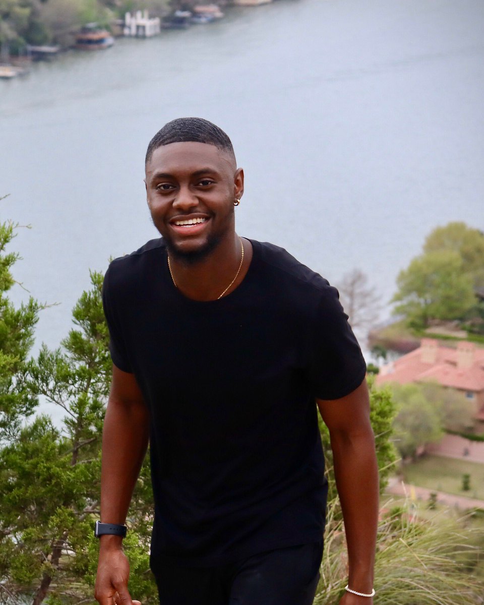 Darren1k's tweet image. Traded my social media quarantine for the human quarantine🌞👋🏾

#TimeValue #Presence #Peace #Reset #25in12Days