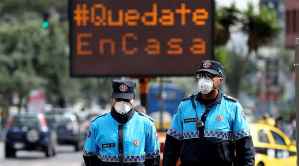 MerakTeam's tweet photo. El viceministro de Salud, Ernesto Carrasco, informó que los contagios por Covid-19 en el país aumentó a 3.646.
180 personas fallecidas por coronavirus entre ellos 10 profesionales de la salud han muerto por Covid-19 tras realizar atenciones hospitalarias.
#ConocerMas 
#ValeriaC https://t.co/f7LYq7Wt0b