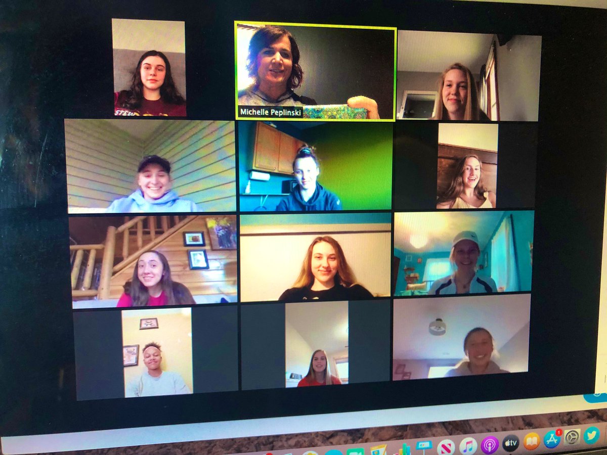 Coach_Peplinski's tweet photo. For now, this is how we work on @playmkrsgirls 16U #3SSB Adidas team chemistry! 😁 #keepbuilding #SocialDistanceSunday @LillyMeincke3 @NatalieBremer3 @TaneeaH48643097 @maddiewalll @EggebrechtJada @HoelLily @BeckerTeagen @makrohrscheib @giannavollrath @TaylorM31002984 Bri McCurdy https://t.co/FWDdfnbM8q