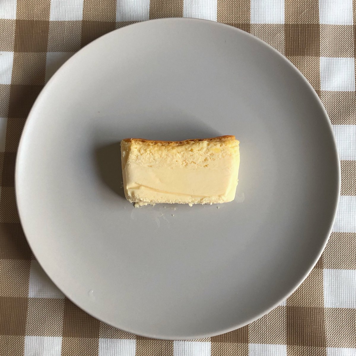 killing_blood's tweet photo. あの天下のMr.CHEESECAKEがなんと魅惑のレシピを大公開していらっしゃいました❕(即試みました)本家には叶わないけれどあの魅惑の味をいつでもお家で食べられるなんてそんな幸福なことあります？ミスチー信者のみなさま、自粛の中にぜひトライしましょ…
https://t.co/aLHayGTxS5 https://t.co/GUpE9u3BEn