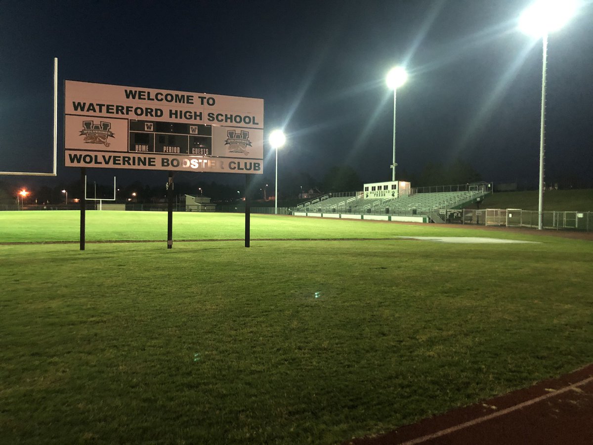 WUHS_Athletics's tweet photo. The lights at Waterford Union High School are shining bright for our community and our seniors! #BeTheLight #wissports https://t.co/1mIUlN2Ydx