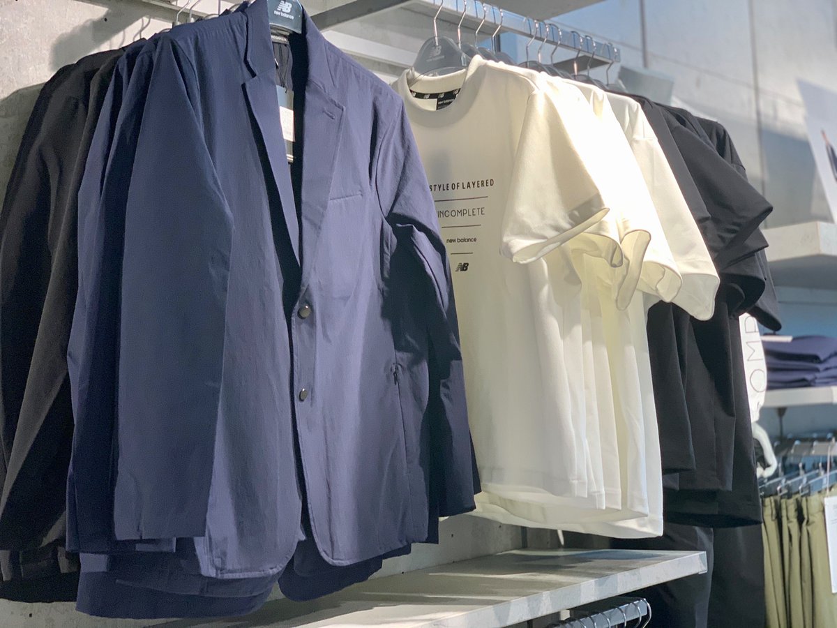 nb_SAPPORO's tweet photo. NBのパンツコレクション #WAISTTOTOE とトップスコレクション #INCOMPLETE から新作が登場✨✨
お手持ちのNBシューズに合わせても新たに店頭でお気に入りを見つけてもバッチリ決まります😆😆🌟
#NB #newbalance #NewBalance #ニューバランス #ニューバランス札幌 #札幌 #スニーカー https://t.co/J0mBa6JHKB