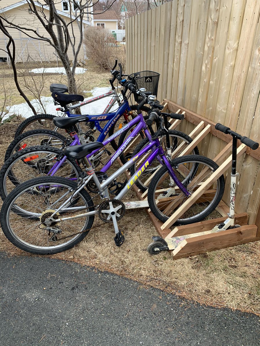 RustonRaymond's tweet image. Had a great Tech class today.  My girls build a bike/scooter rack!