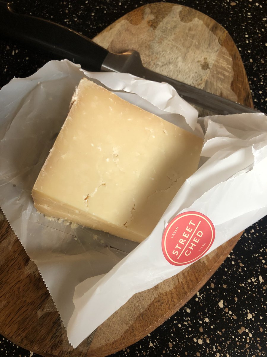 TessOnTV's tweet photo. This cheese...😋😋😛 @UrbanSteadChees https://t.co/YClOqzNyxQ