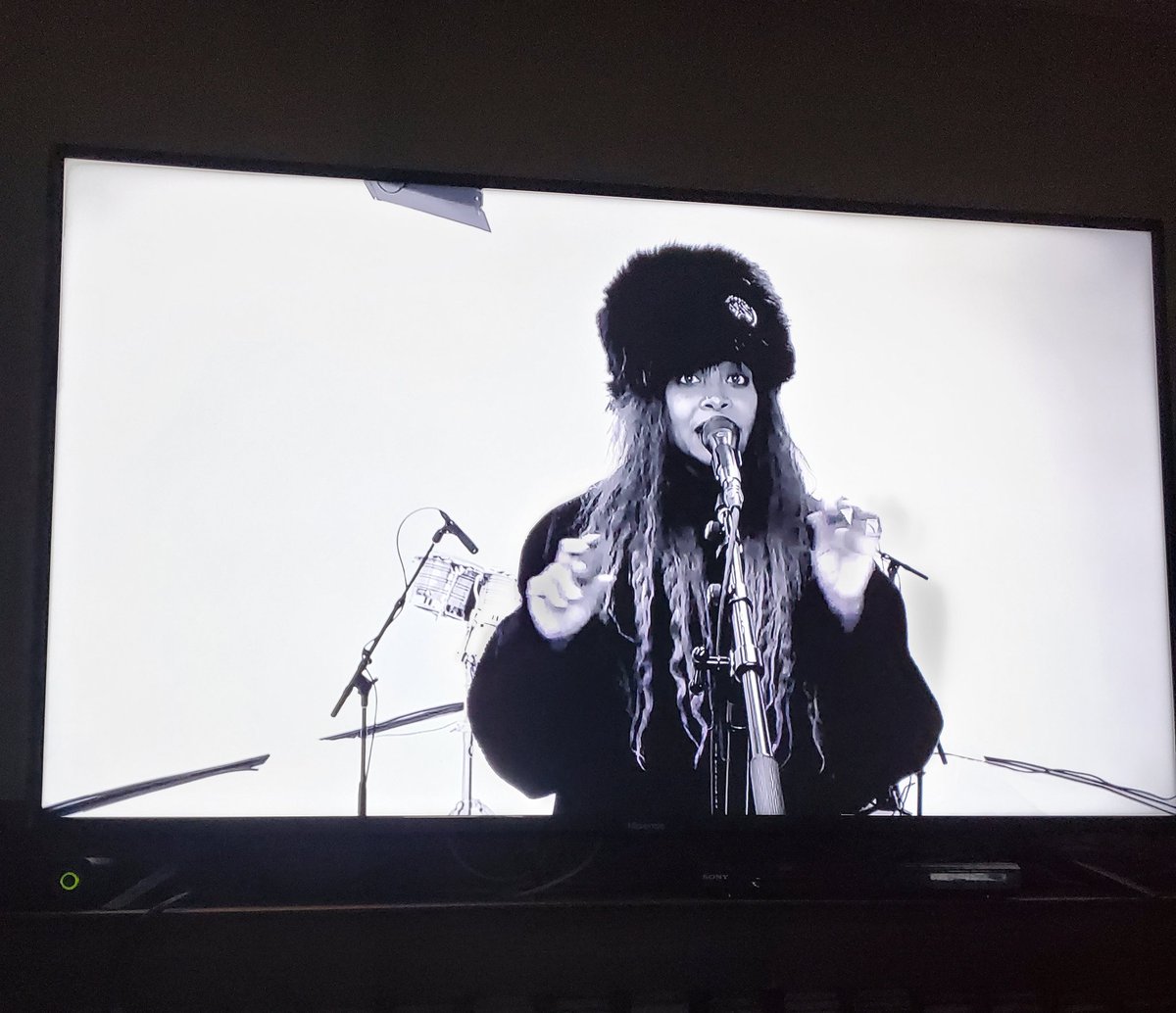 SimusSays's tweet photo. @fatbellybella with these amazing wardrobe features are fucking amazing!!! Killin it!!! @baduworldmarket 🔥🔥🔥🔥🔥🔥🔥🔥🔥🔥🔥🔥🔥 stay in the bossanova room damit!!!!! #QuarantineconcertSeries #ApocalypseTwo https://t.co/PDi3DEfZkK