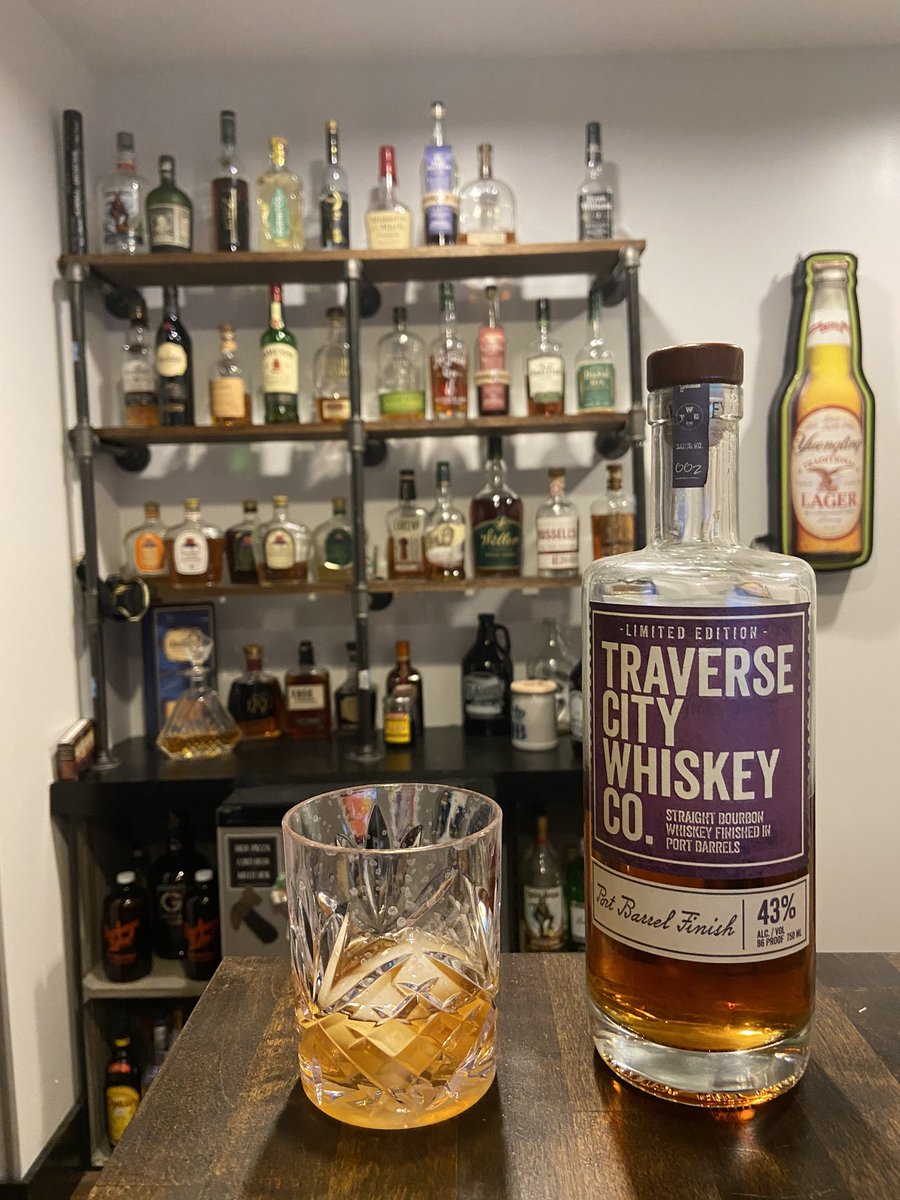 ScottMiller76's tweet photo. Since @dmumaw started this port kick and already posted the Basil Hayden Dark Rye, I’ll go deep into the bottles and pull this Traverse City Port Barrel Finish. #BelieveinBourbonCaptivity #PortFinish @darrenschim @TCWHISKEY @JKMac1963 https://t.co/pRmHCAk9DF