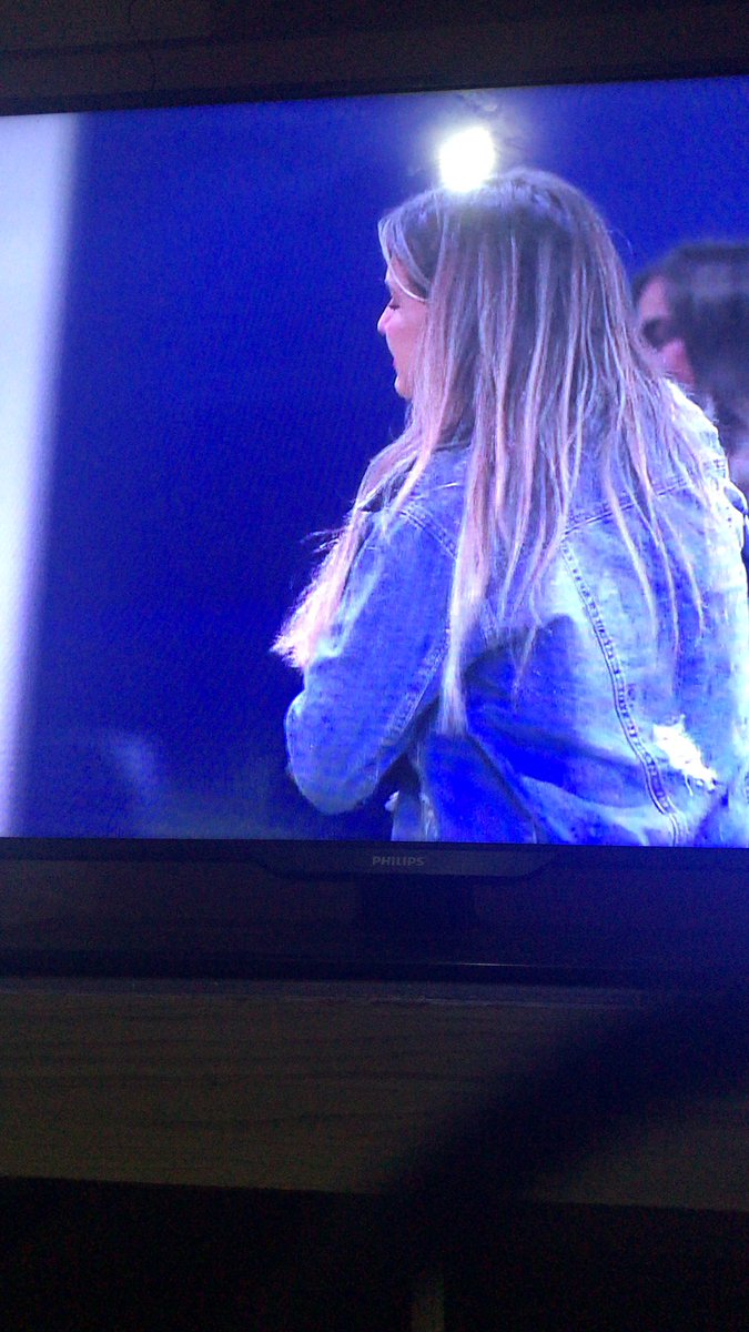 ___ayas_'s tweet photo. “Pra onde que eu saio?” “Pra onde que eu vou?” 
parece eu quando chego em escola nova 
#BBB20 https://t.co/sOFo7lV1SQ