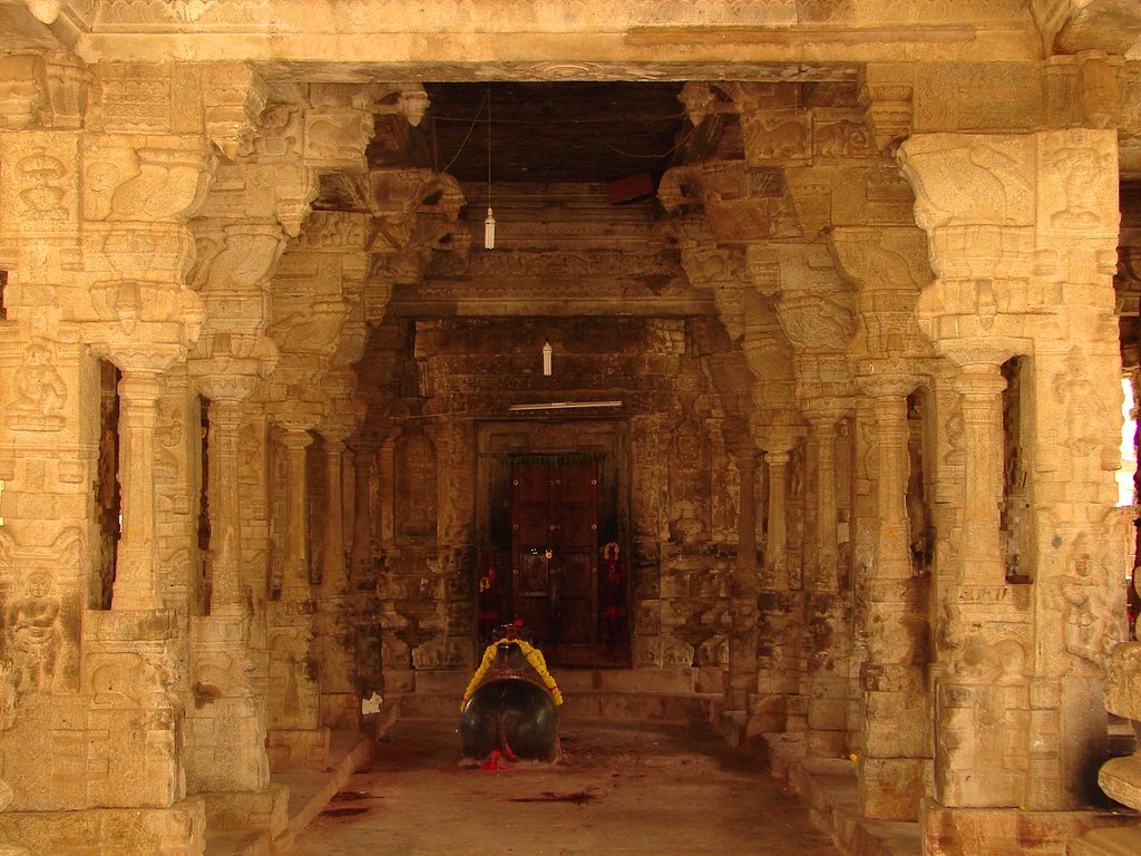 Day 11: Someshvara templeKolar KaBuilt 14th century by the earliest Vijayanagara Kings Customary ornate pillars & elaborate Kalyana (wedding) mantapa