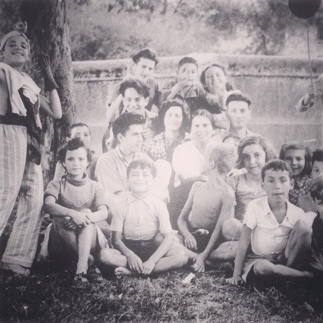 gaspardgantzer's tweet photo. En ce 6 avril, inclinons-nous avec respect devant la mémoire des enfants d’Izieu arrêtés le 6 avril 1944 par la Gestapo, déportés et exécutés par les Nazis, parce que juifs 🙏🏻 https://t.co/Kn0235tf35