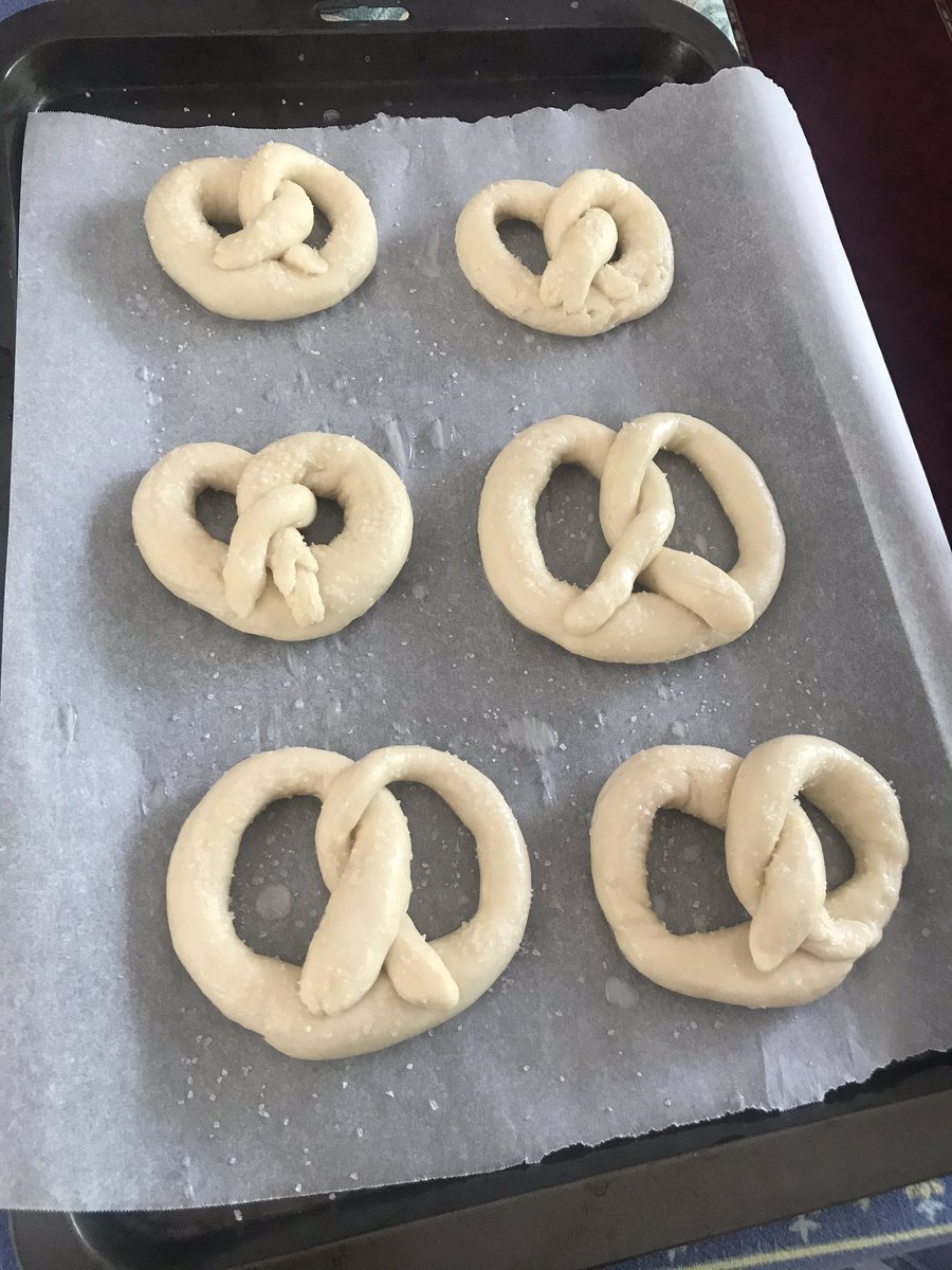 madsldl's tweet image. I always teach about the history of pretzels during Lent. This week, as I am working from home I decided to make pretzels from scratch and will post a photo on my class Team and still teach about the significance #Lent #isobaking 🥨🥨🥨