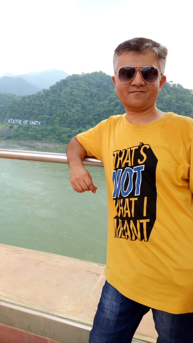 fotokiran's tweet image. T-shirt nd jeans

#TimeOutWithBF #ContestAlert 
@sengodan4 
@ddthakker 
@rj_foryou 
@surajsahu32