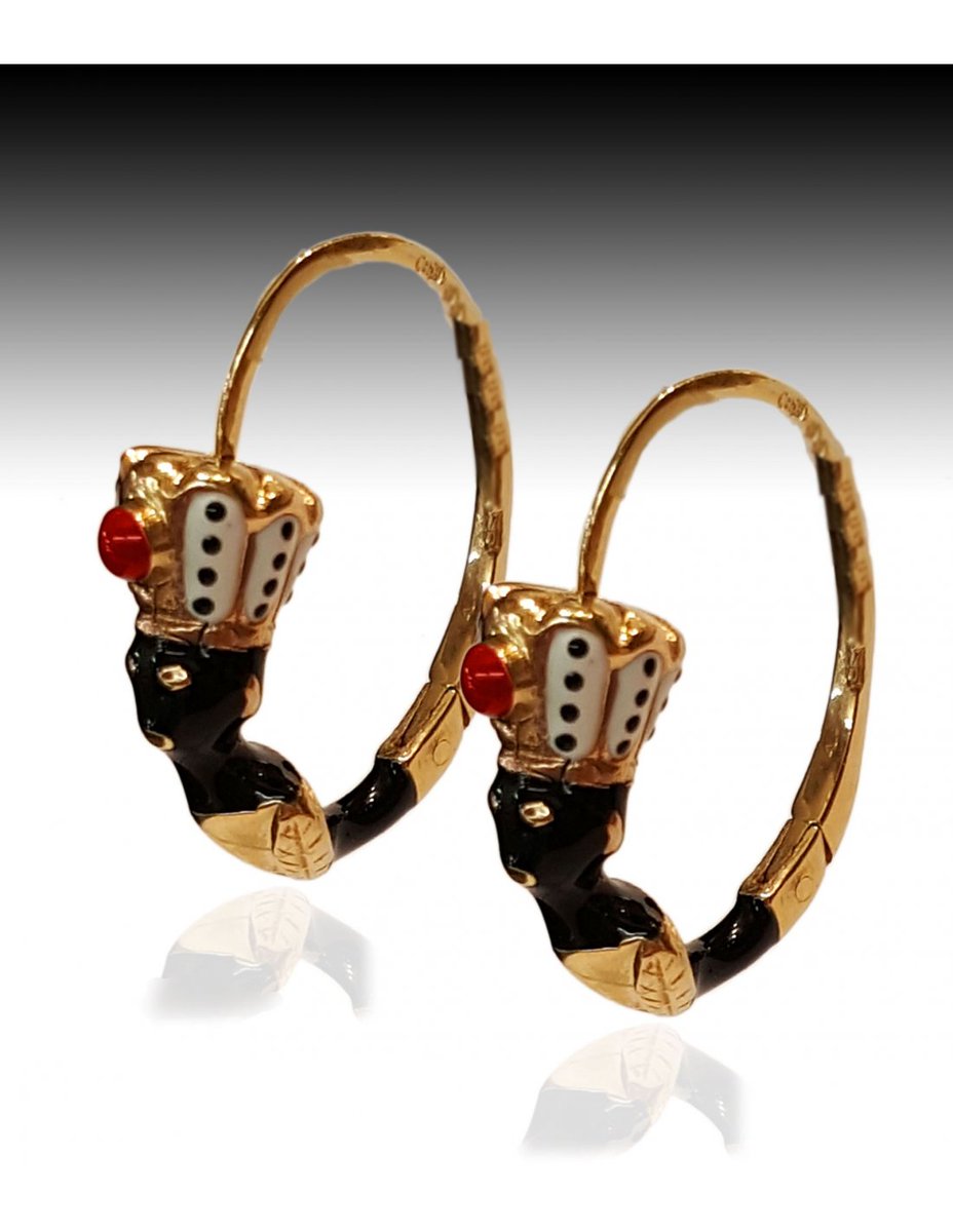 Would you like to wear something #Antique & #Unique?Typical #handmade V...