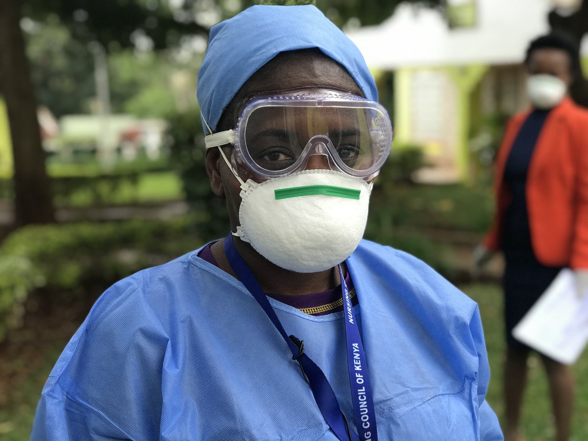 This 🌎 Health Worker Week 

In the hospitals
At the clinics 
With the community
Our health workers stand up to #COVID19 for us.

It's our turn to stand up for them &amp; say loud and clear that #HealthWorkersCount. 

RT to say THANK YOU to our #HealthHeroes!

#WHWWeek
#KomeshaCorona