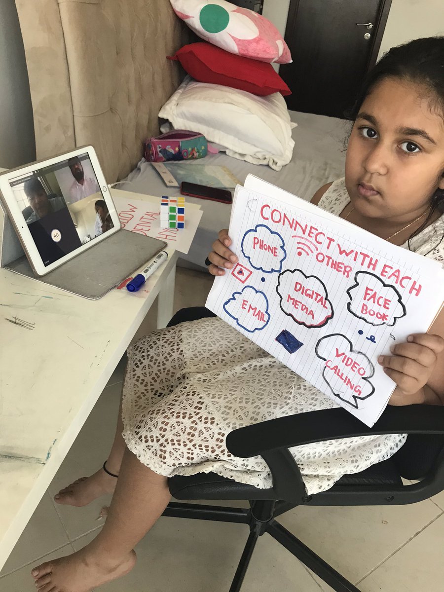 PratyushaJain22's tweet photo. #digitalmedia #connectwitheachother #connectingmind @shazlobo14 @minorap2 @GMA_Primary https://t.co/Oma74qbWs7