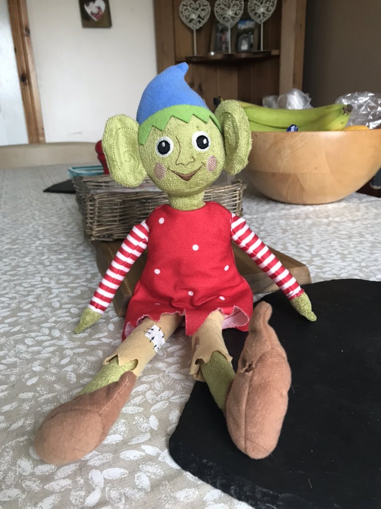 LittlePalmsFS's tweet image. Little Palms is going on a Spring Walk later to see what signs of Spring he can see...