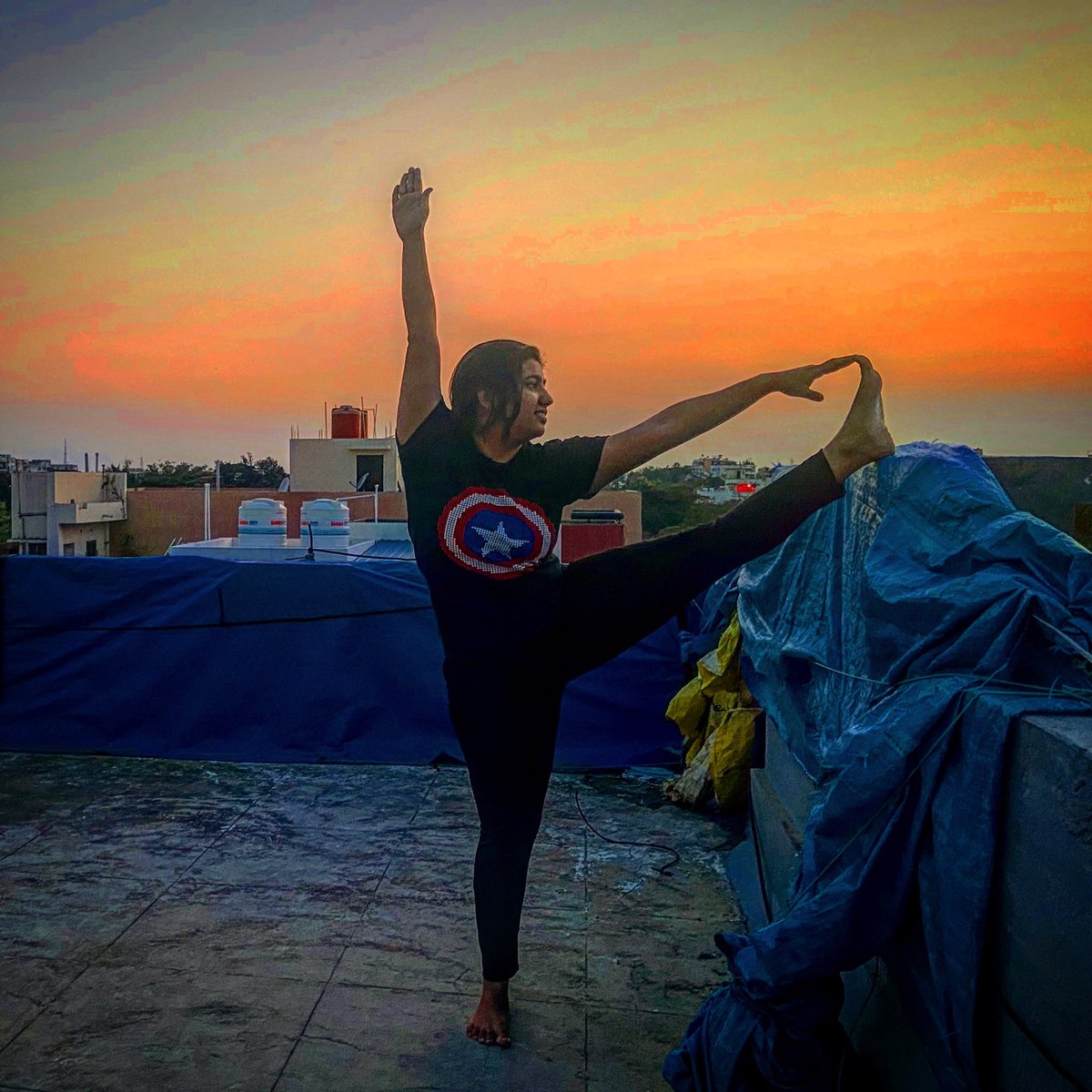sonalagrawals's tweet photo. Yogasessions #QuarantineDiaries https://t.co/6mkBhZ0tzg