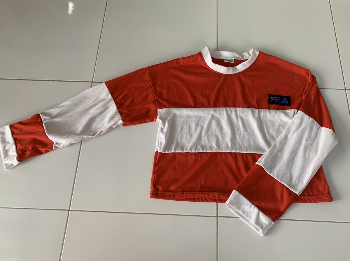 ppwrshoppyy's tweet photo. เสื้อครอปงานป้าย The White Night ปักFILA ยังไม่เคยใส่ สภาพ95%
สี : แดงขาวลายทาง
ไซส์ : ฟรีไซส์
อก : 38-40”
ยาว : 20”
รอบแขน : 12”
ราคา 130.- ส่งฟรีJ&amp;T 

ไลน์: @392vqhdk 

#เสื้อครอปแขนยาว #เสื้อครอป #เสื้อครอปลายทาง #เสื้อลายทาง #เสื้อครอปเอวลอย #เสื้อสีแดง #เสื้อครอปสีแดง https://t.co/KRw7zma7TH