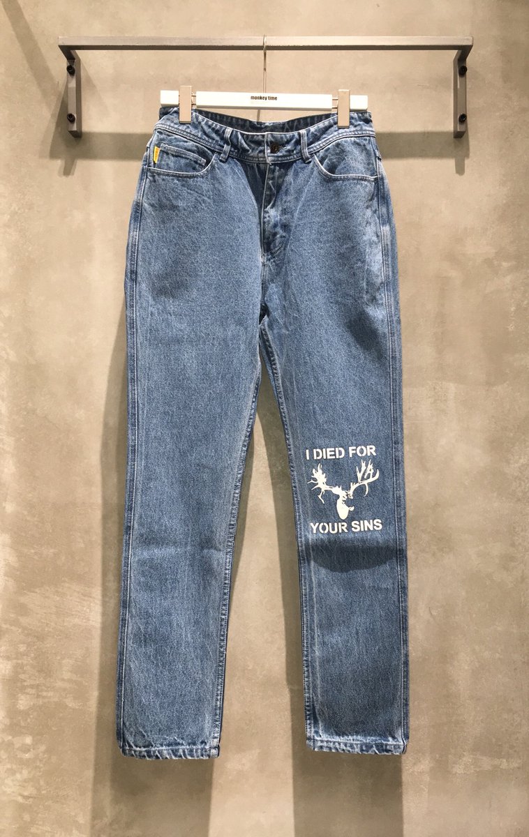 MT_OSAKA_'s tweet image. 〈PLEASURES〉
" RELIEF DNM PT "
細身のシルエットに膝下のグラフィックが特徴の一本です。

16,000円(+tax)
#pleasures 
#monkeytimejp