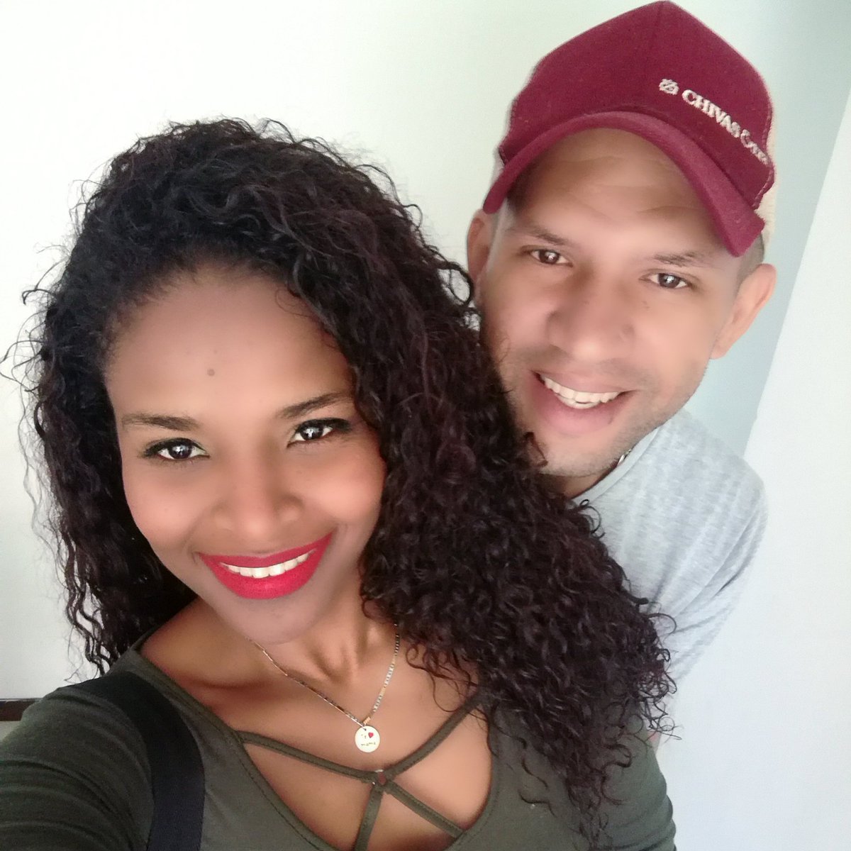 AndreaHitterson's tweet photo. #NuevaFotoDePerfil https://t.co/BWNT5nOy1M