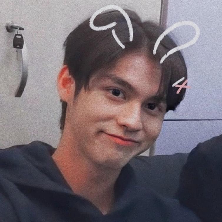 sebgrayson's tweet photo. cuteness overload ✨ https://t.co/OuMWCsDumM