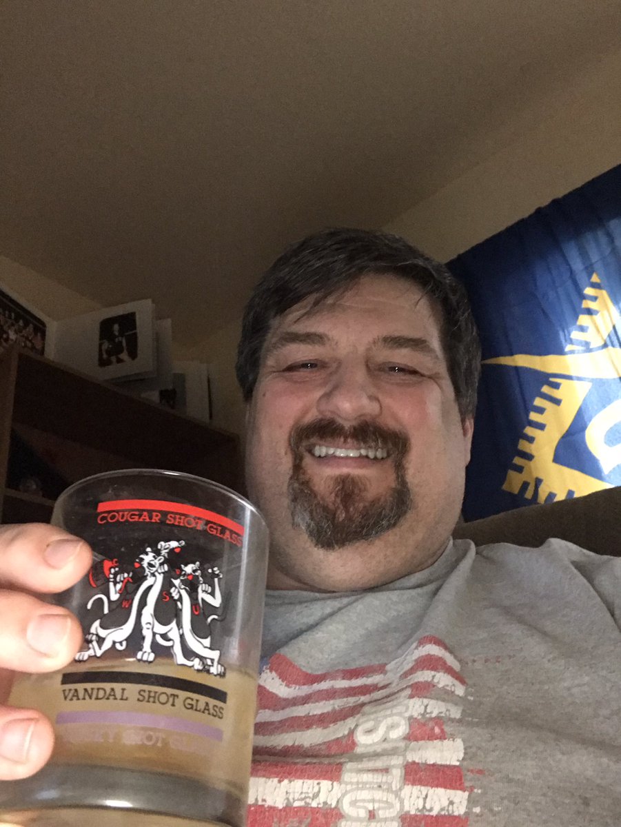 KevinLSwartz's tweet image. Tonight we toast all of humanity, and what we are doing to come through together with a brighter future. To our Neighbors for helping out for one another needs and social distancing. Team work makes the dream work together we will make this a thing of the past. # TimeToToast