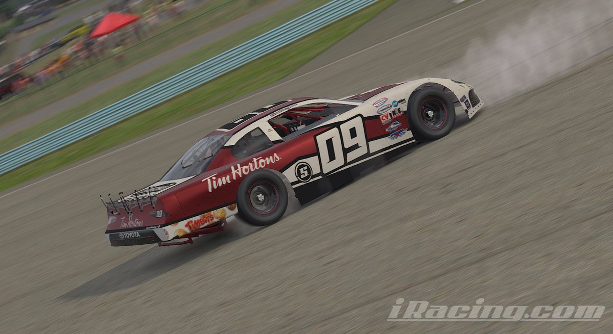 JamesMRacing's tweet photo. Feels good to come back from missing a couple races to be able to win in the @YNZRGraphics @3WideRCN SLM series on @sym_tv Team paint are looking Fresh 👌
#TwitterLessJefferyFischer
#MattGruenbergCanNotBeTagged https://t.co/3rDdOPOIdD