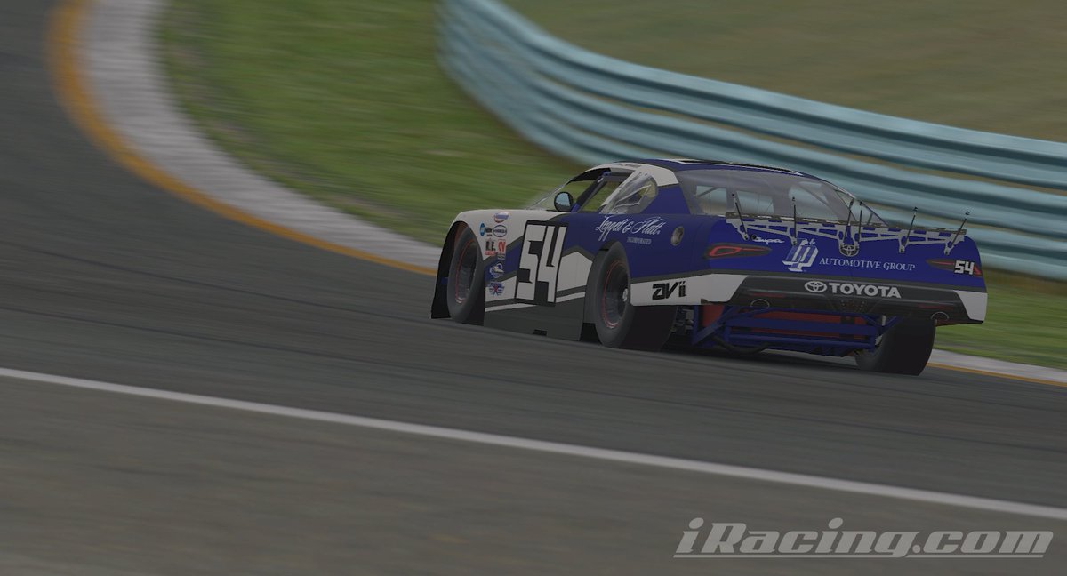 JamesMRacing's tweet photo. Feels good to come back from missing a couple races to be able to win in the @YNZRGraphics @3WideRCN SLM series on @sym_tv Team paint are looking Fresh 👌
#TwitterLessJefferyFischer
#MattGruenbergCanNotBeTagged https://t.co/3rDdOPOIdD