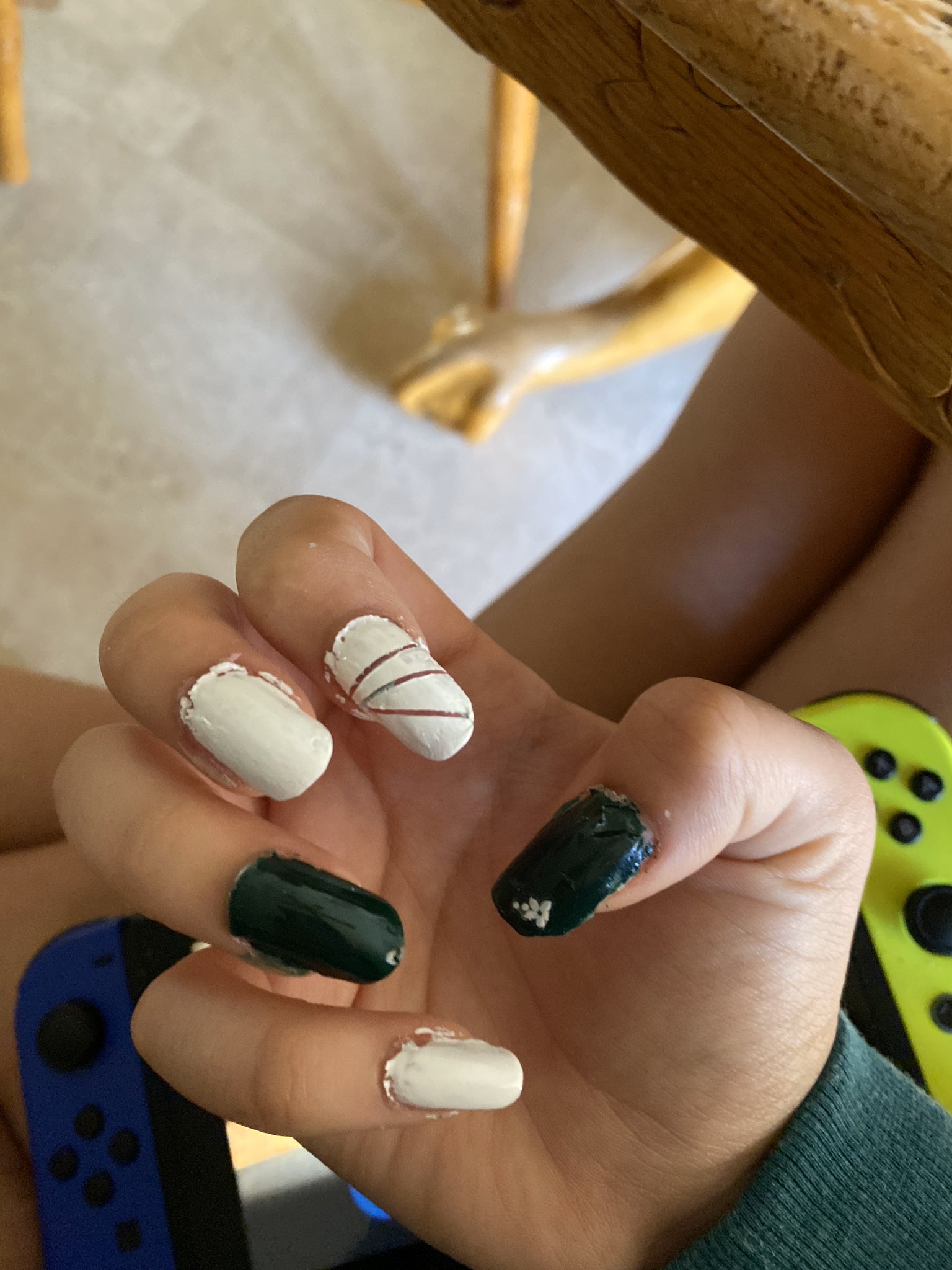 This girl has shared the reality of an acrylic nail addiction