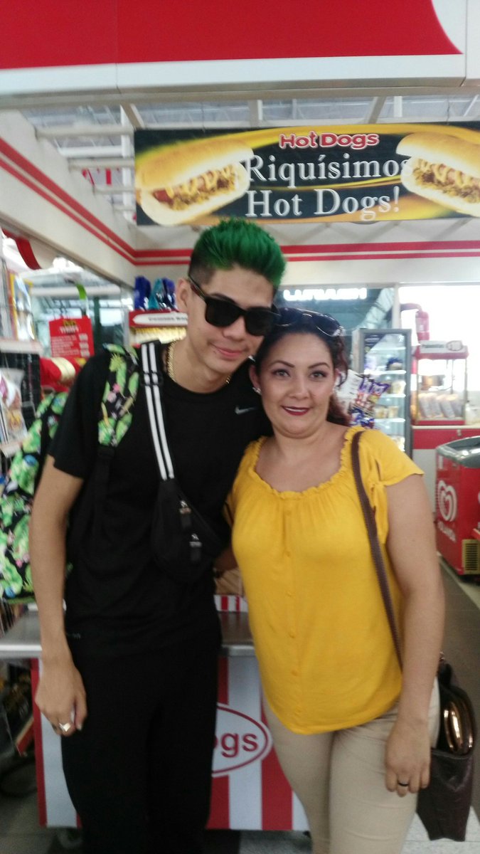 Maryfer0322's tweet photo. @YoSoyAntrax  gracias por la foto!! eres un muchacho genial. https://t.co/wVYi7sibRx