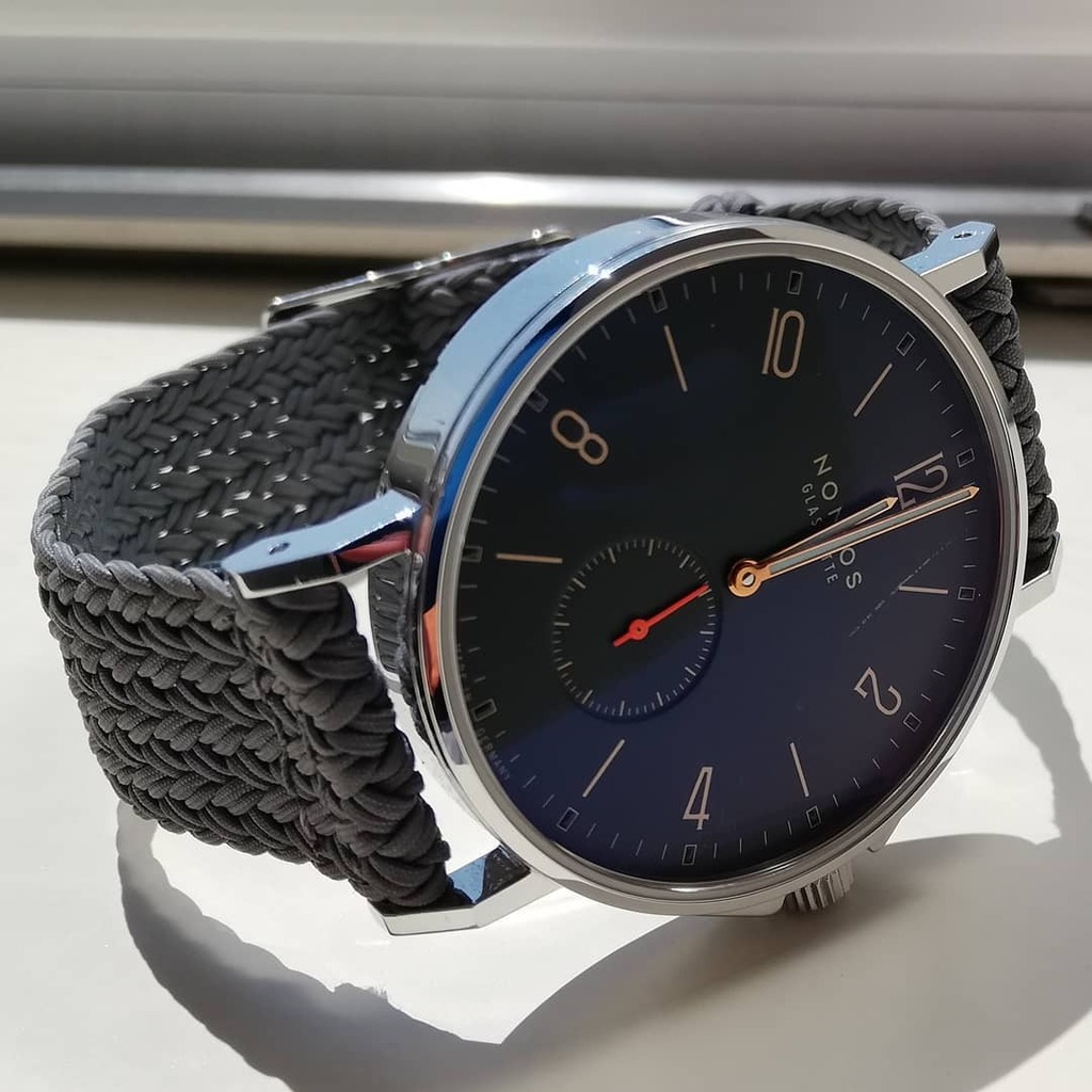 take87bluelover's tweet photo. #ノモス #ノモスアホイ #nomos #nomosahoi #nomoswatch #duw5001 #germanwatches #diverswatch #perlonstrap #eulit https://t.co/4rtt0vyojp https://t.co/Qc0FL9JRXy