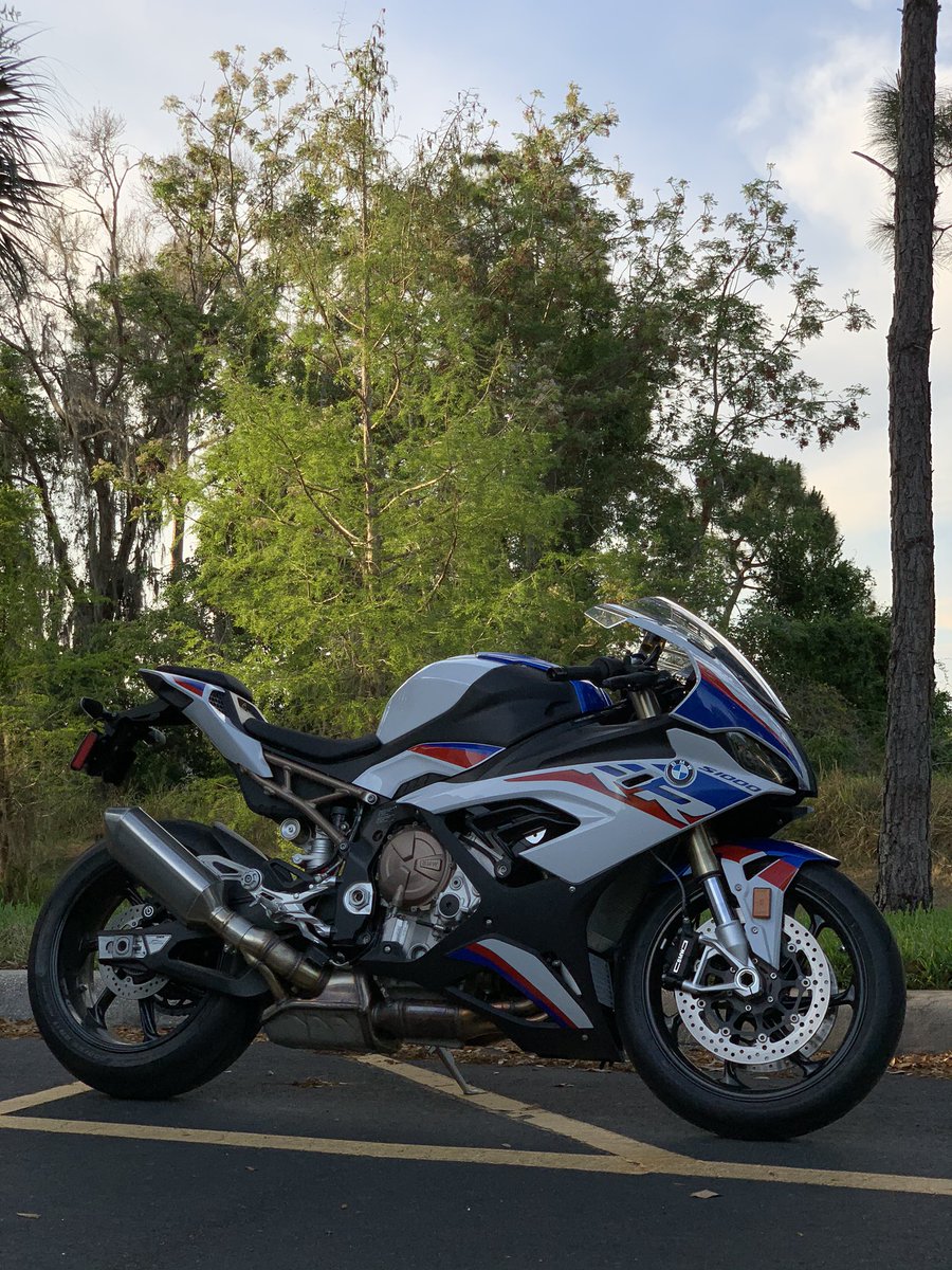 S1000RRKING's tweet photo. #Bmw #s1000rr #2020s1000rr #2020bmws1000rr https://t.co/cfgHz7zZ81