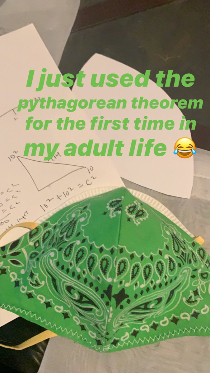 BobbiBombshell's tweet image. #adultmath #QuarantineDiaries #quarantinelife #patternmaking #geometry #MathsEveryoneCanAtHome #StayHomeSaveLives