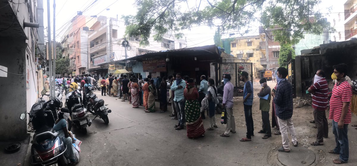 urstruly_Chaitu's tweet photo. @KTRTRS @KTRoffice Dear Sir, 
This is the situation near a ration shop at SRNagar just behind the PS. Despite being aware of the situation, they are risking the own lives and putting others lives too. Social distancing is seen nowhere here. Kindly take necessary measures. https://t.co/uKF9Qjwjfi