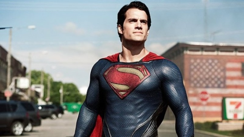 Qué tan poderoso es el Superman de Cavill? Hilo-análisisEn alguna ocasión me preguntaron si Superman del DCEU era el personaje más poderoso de los universos cinematográficos de DC y Marvel... analizando lo que ha hecho el personaje, la respuesta es un rotundo: SÍ(1/8)