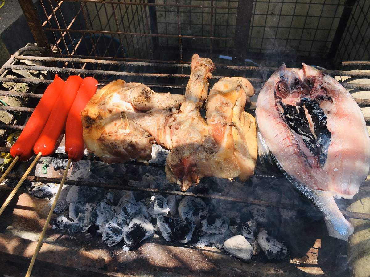 copperfourth's tweet image. Epekto ng ECQ sa bahay ☺️☺️☺️