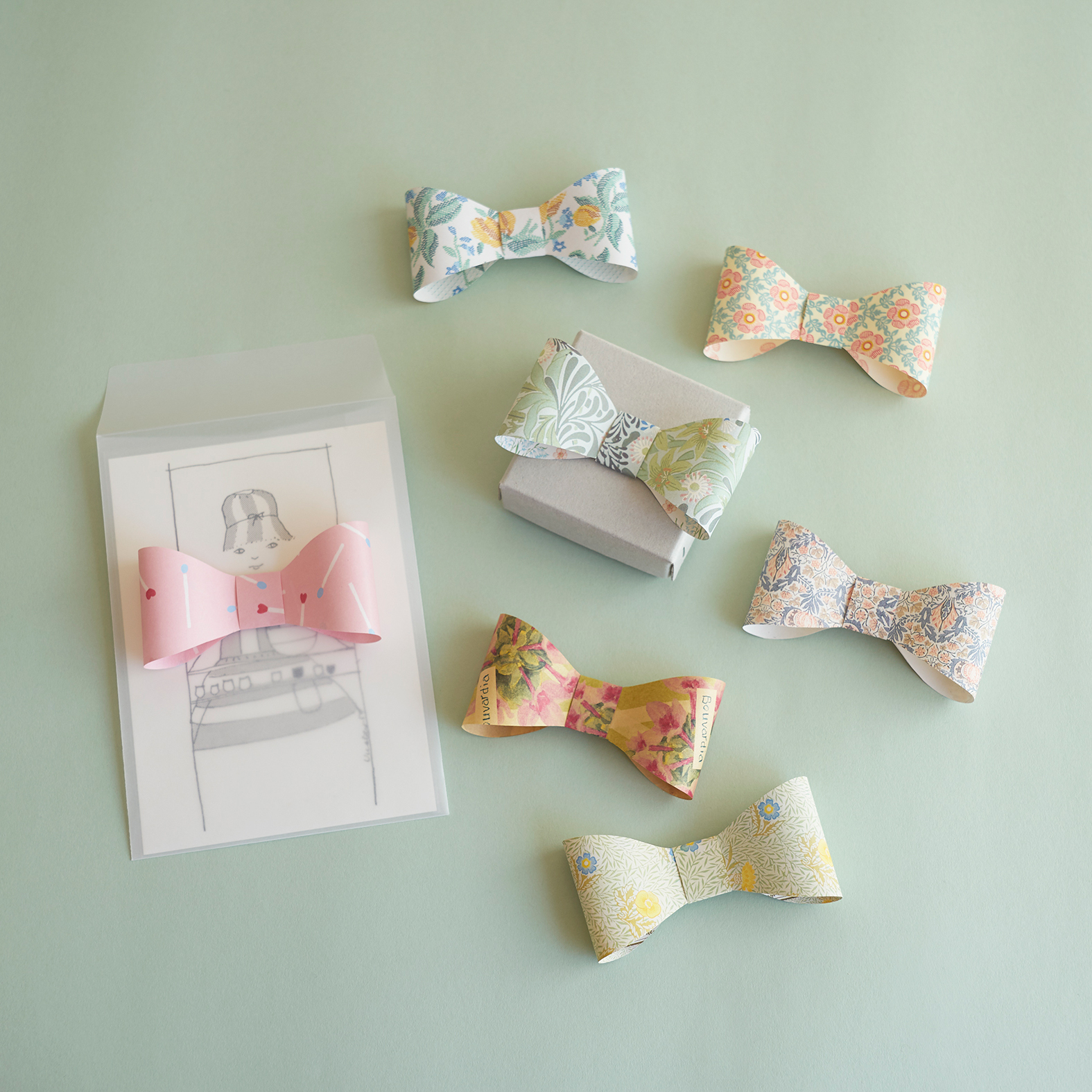 تويتر パイ インターナショナル على تويتر 100枚レターブック 活用事例 デザイン事務所me Amp Miracoさんの小さな紙雑貨アイデア その4 今日の紙もの雑貨は リボン 存在感がある華やかな紙リボン いろいろな柄でたくさん作っても楽しいです T Co