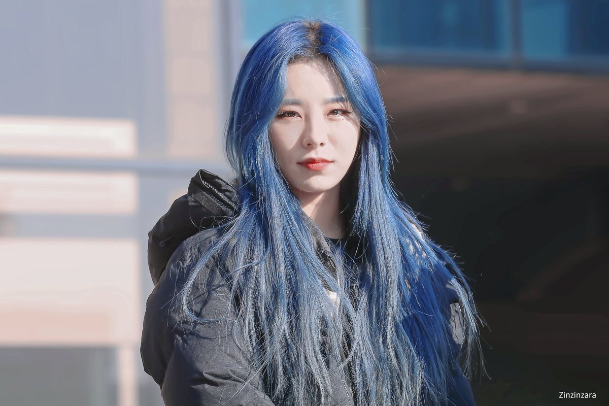 wheeix's tweet photo. wheein: excuse me?!?!??? https://t.co/XftxLoQLm1