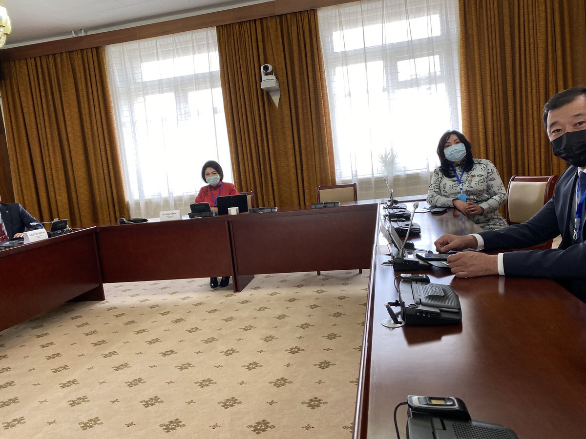 УИХ-ын хаврын чуулган өнөөдөр цахимаар нээлтээ хийлээ. Энэ удаагийн УИХ-ын хаврын чуулган коронавирусын цар тахлын сөрөг үр нөлөөг бууруулах, даван гарах олон чухал шийдвэр гарна аа гэдэгт итгэж байна. Үндсэн хууль, ардчилал, хүний эрх, эрх чөлөөг баталгаажуулсан хурал болтугай🙏