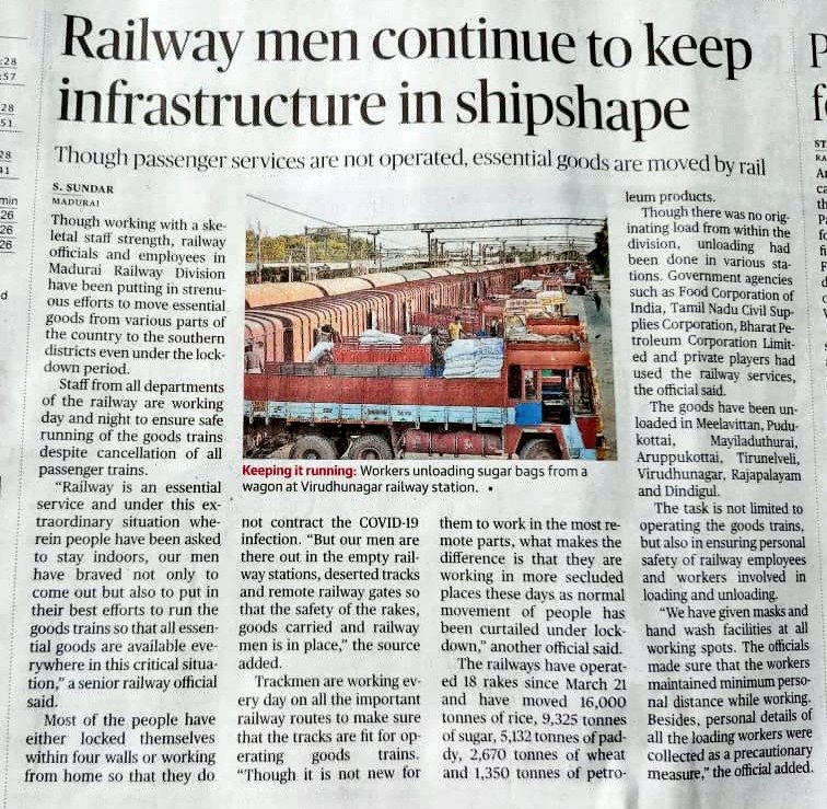 GMSRailway's tweet photo. Railway men continue to keep infrastructure in shipshape https://t.co/HzBjlDKuLt