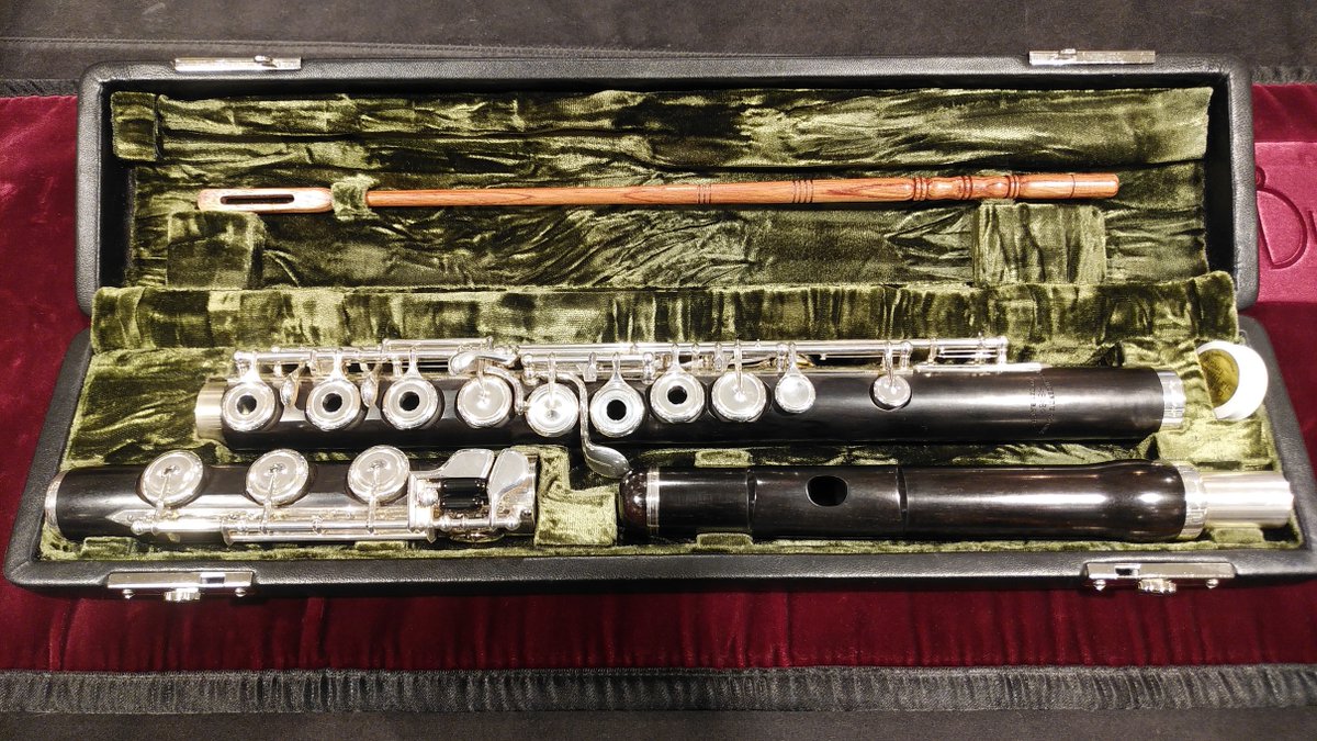 山野楽器 本店 フルート フルート Mehnert メナート の木管フルート をご紹介 細い息から太い息までボリューム表現がつけやすく 木管特有の柔らかさ 暖かみがしっかりと感じられ 吹き応えのあるフルートです オーケストラ 室内楽 ソロと幅広く 山野楽器 本店 フルート フルート Mehnert メナート の木管フルート をご紹介 細い息から太い息までボリューム表現がつけやすく 木管特有の柔らかさ 暖かみがしっかりと感じられ 吹き応えのあるフルートです オーケストラ 室内楽 ソロと幅広く