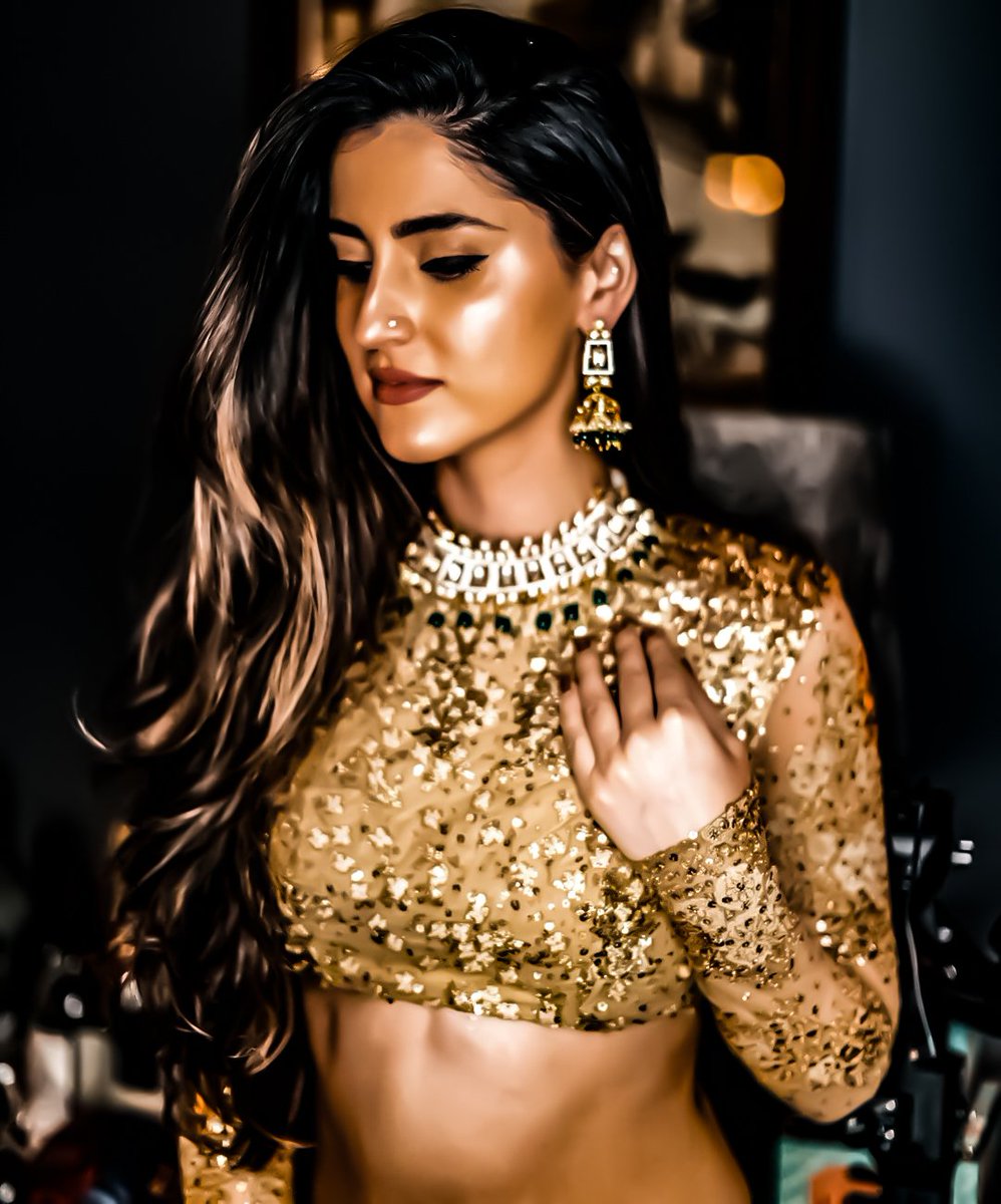 ActressModels1's tweet photo. RT max to get real edits #milky beauty turns into #dusky
#AMEDITING of #gorgeous #facefetish #princess #shivaniraina #sexylips #sexy #girl #actress #model
#amedition #clevage #hip #waist #lips
@ArjunVallavan @lordoftwittter @arjunreload @Secret_fukkard @Sex_Goddessss @ActreSLust https://t.co/Za2qE1fe4N