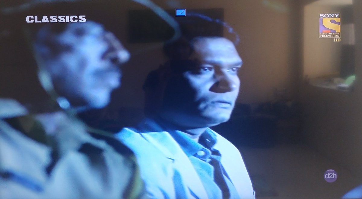srishtimjain09's tweet photo. Andhere mai itna acha kon dikhta hai bhai!🥺 #CID #CIDcomebackchallenge https://t.co/TxdcZKOSha