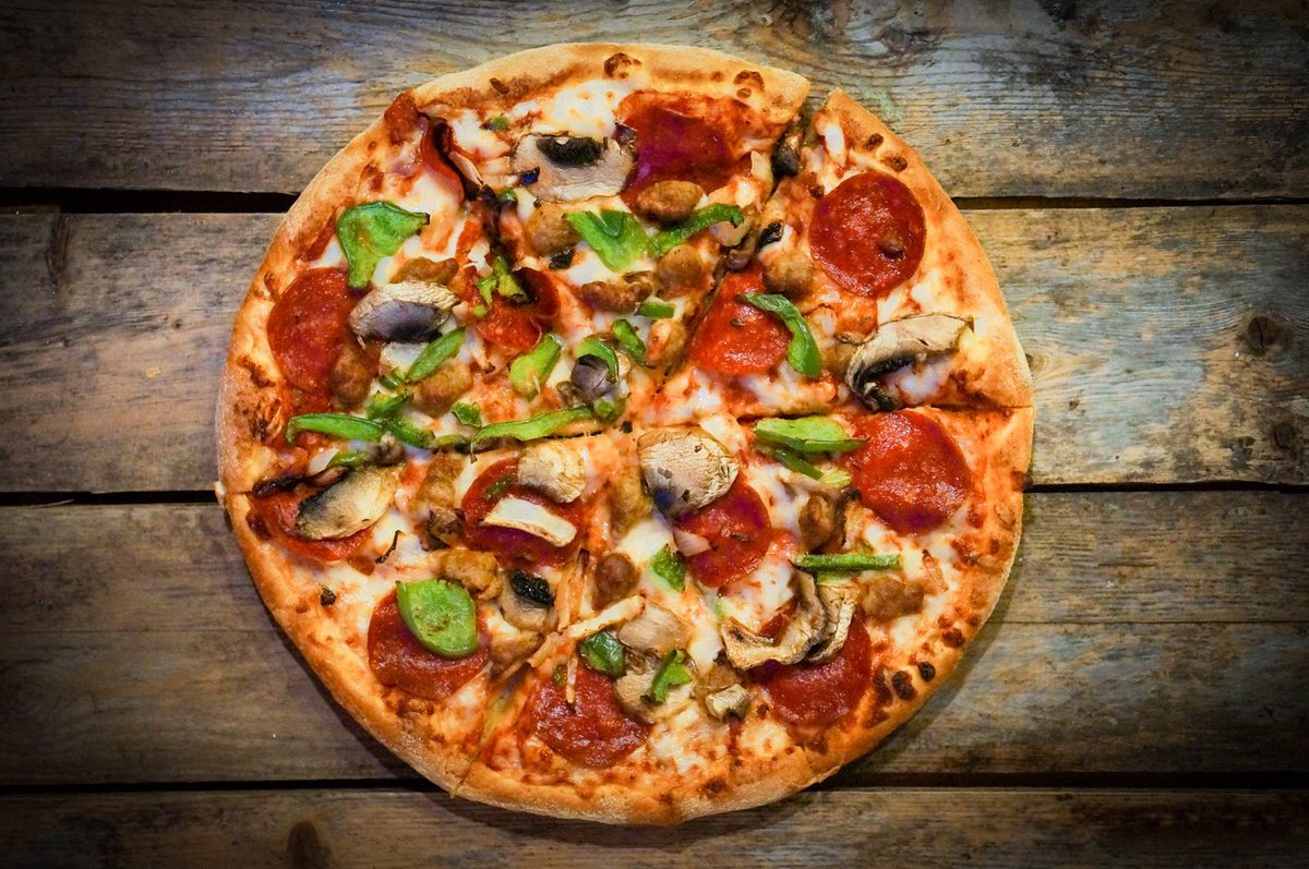 slyyk's tweet photo. #SLYYKappDelivers

#Restaurants &amp; #Takeaways dont pay 30-35% to delivery apps,give your #customers 10% OFF if an order is booked for #taxi pickup

Order &amp; let the #Resturant know you booked a taxi to pickup &amp; deliver,ASK for a #discount #LocalOrder  

#TaxiDelivery: 1300 12 14 16 https://t.co/mqOIq8RUWD