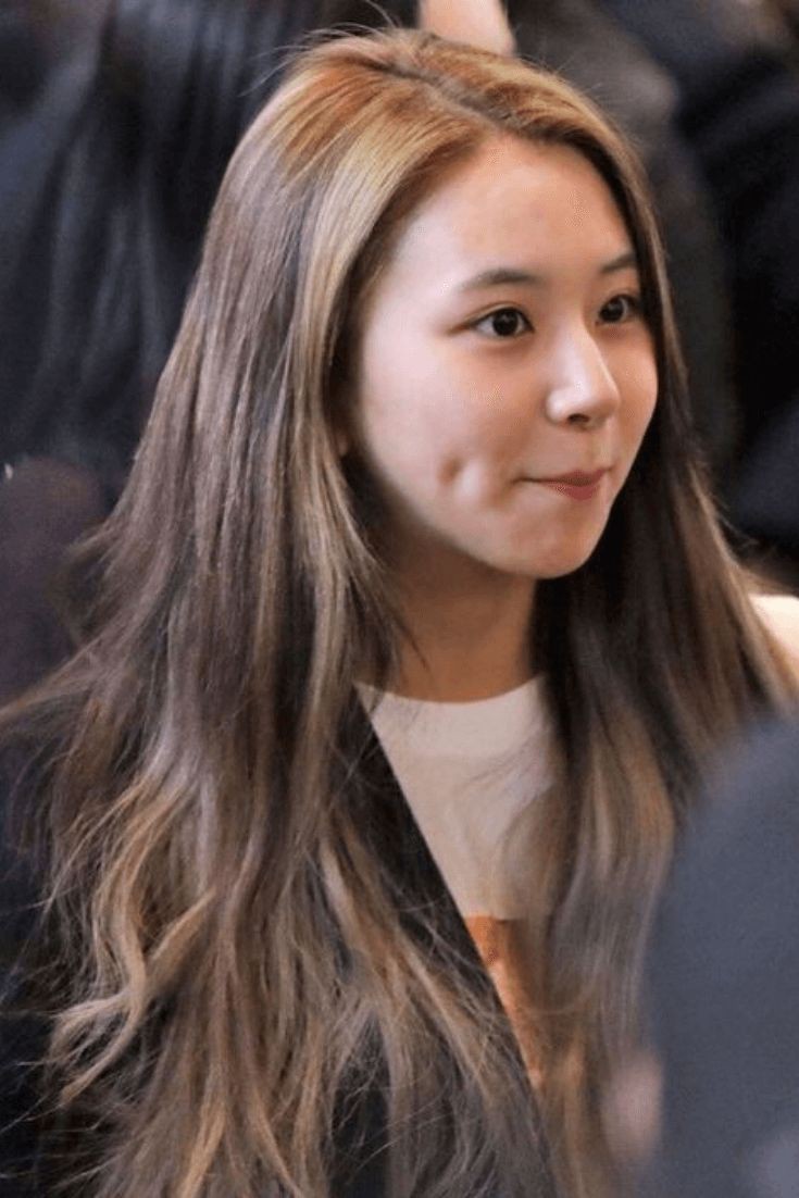 chaeyoung& #39;s dimple, a thread (つ≧▽≦)つ  @JYPETWICE