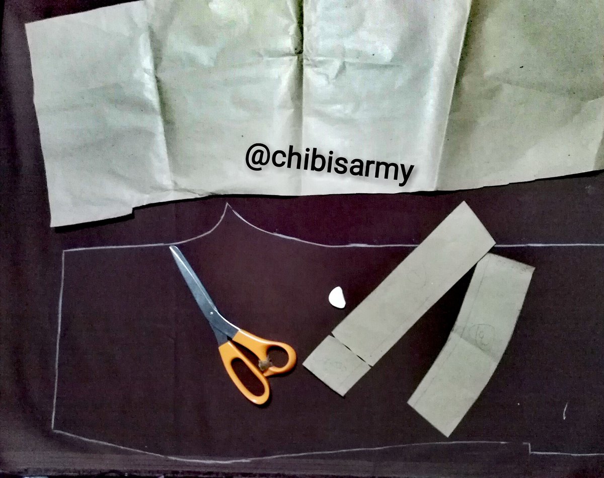 chibisarmy's tweet photo. Hace 2 años hice el cosplay de Ranpo y aquí el proceso 😁 #bungoustraydogs
#bsd #ranpo #cosplay #ranpoedogawacosplay #cosmaker #makingofcosplay #makingofcosplaycostume #sewing #hechoamano #handmade #handkraft #diy https://t.co/2J2Qa5e6sP