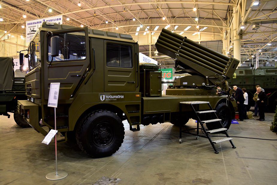 TheDeadDistrict's tweet photo. New Ukrainian-made BM-21UM Berest 122mm MLRS Multiple Launch Rocket System. The BM-21UM is based on KrAZ-5401NE 4x4 military truck chassis manufactured at the KrAZ plant in Ukraine.
#BM21 #Grad #Berest #MLRS #KrAZ #КрАЗ #Ukraine https://t.co/WmtAGvt6QS