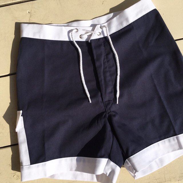 wasabi_1974's tweet photo. トランクスでSurfしたい…。
コロナ収束願う。
#surfing #yellowrat #surftrunks https://t.co/Zh5bNYlwaX