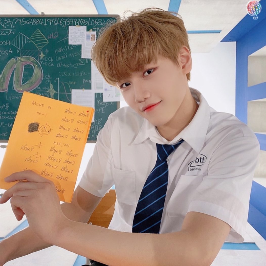 minjae ⇢ center of attention⇢ has many friends/popular⇢ has fangirls from different classes⇢ seems tough but is a softie⇢ teachers pet somehow⇢ everyones weak for his smile⇢ gets away w a lot of things bc of it⇢ has mastered the puppy dog eyes⇢ class flirt